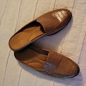 Aerosoles tan mules/ slides